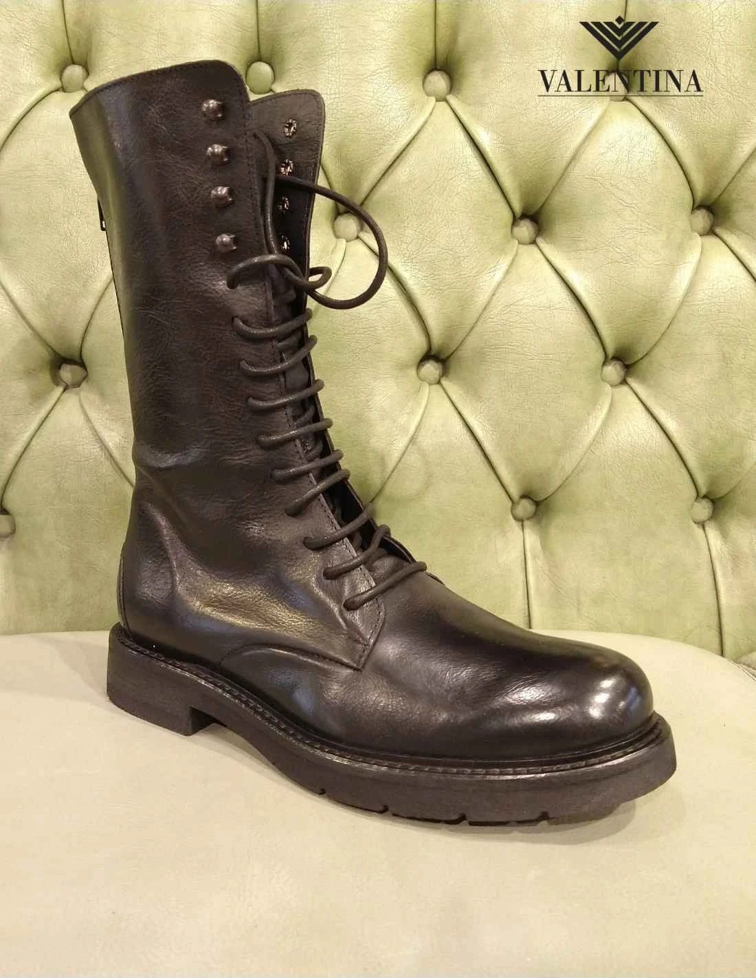 Anfibi Alti Da Donna, In Vera Pelle 4 Anfibi Alti Da Donna, In Vera Pelle - immagine 2