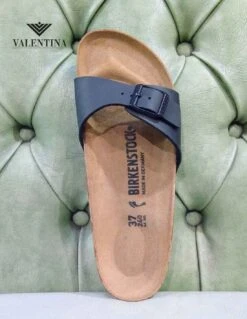 Ciabattina Birkenstock Madrid Nera Semplice 8 Ciabattina Birkenstock Madrid Nera Semplice -Stile pelletteria ciabattina birkenstock madrid nera semplice 2
