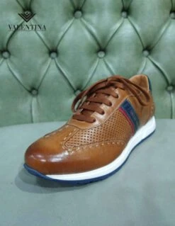 Sneakers Fatte A Mano, By Galizio Torresi