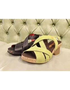 Sandali Con Tacco E Plateau, Comodi E Moderni 9 Sandali Con Tacco E Plateau, Comodi E Moderni -Stile pelletteria sandali con tacco e plateau comodi e moderni 3