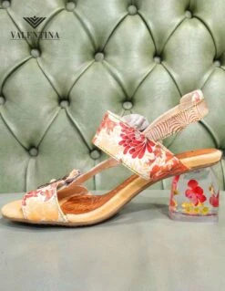 Sandali Con Tacco Quadrato Decorato, Laura Vita 10 Sandali Con Tacco Quadrato Decorato, Laura Vita -Stile pelletteria sandali con tacco quadrato decorato 2