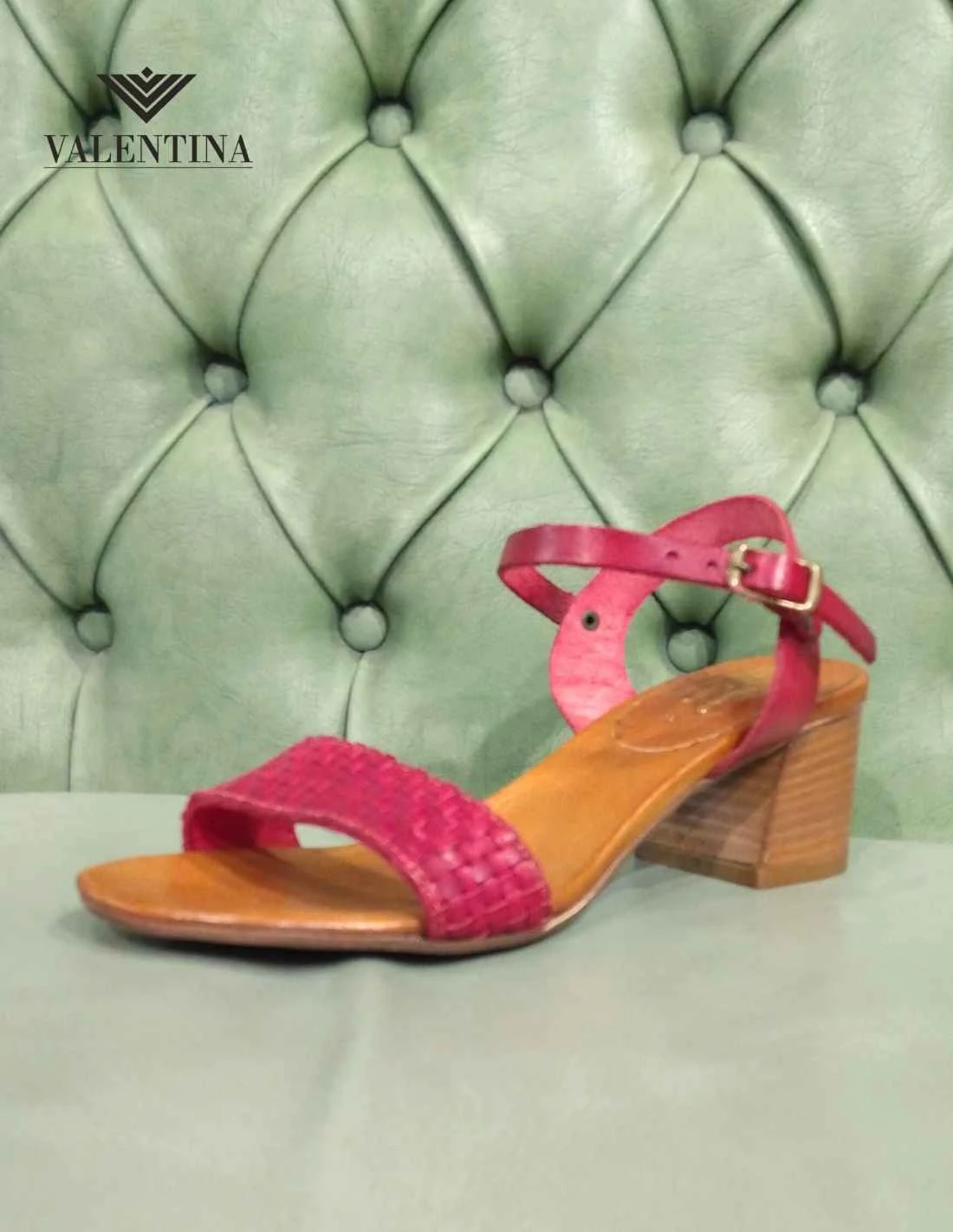 Sandali In Pelle Artigianali Da Donna, Con Tacco Medio 3 Sandali In Pelle Artigianali Da Donna, Con Tacco Medio