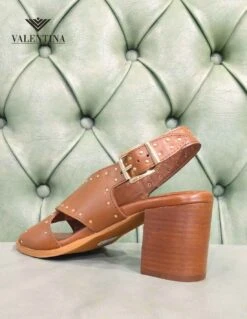 Sandali Incrociati Con Tacco Alto 7 Sandali Incrociati Con Tacco Alto -Stile pelletteria sandali incrociati con tacco alto 2