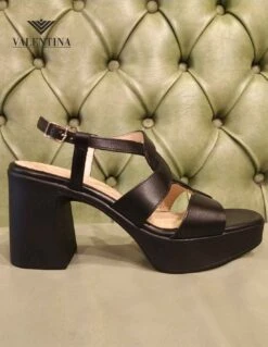 Sandali Neri Con Tacco Largo, Wonders