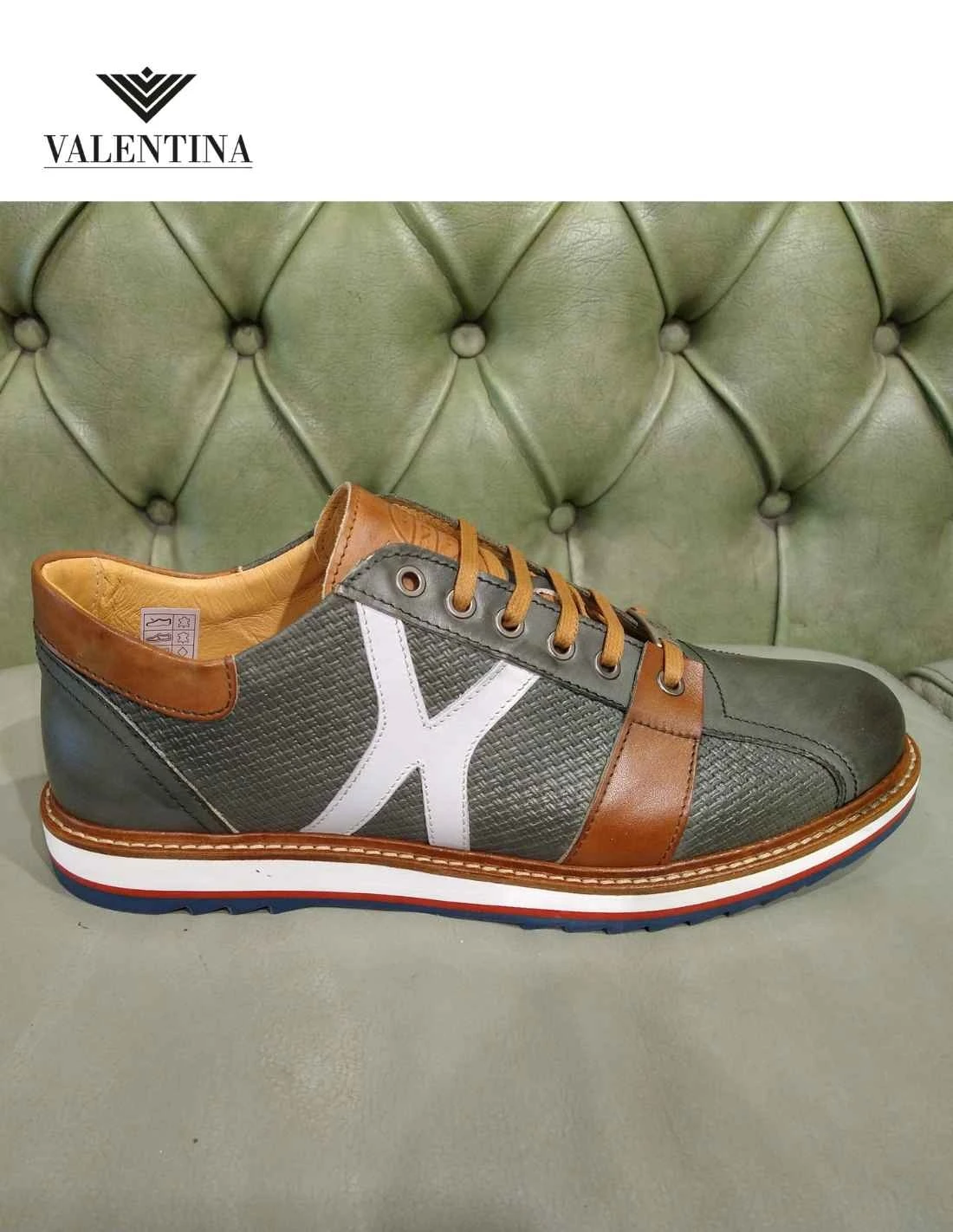 Scarpe Colorate Da Uomo, Moda 2025 4 Scarpe Colorate Da Uomo, Moda 2025 - immagine 2