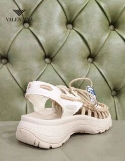 Keen Scarpe Estive Donna Con Suola Ammortizzata E Supporto Plantare 12 Keen Scarpe Estive Donna Con Suola Ammortizzata E Supporto Plantare -Stile pelletteria scarpe estive donna con suola ammortizzata e supporto plantare 3