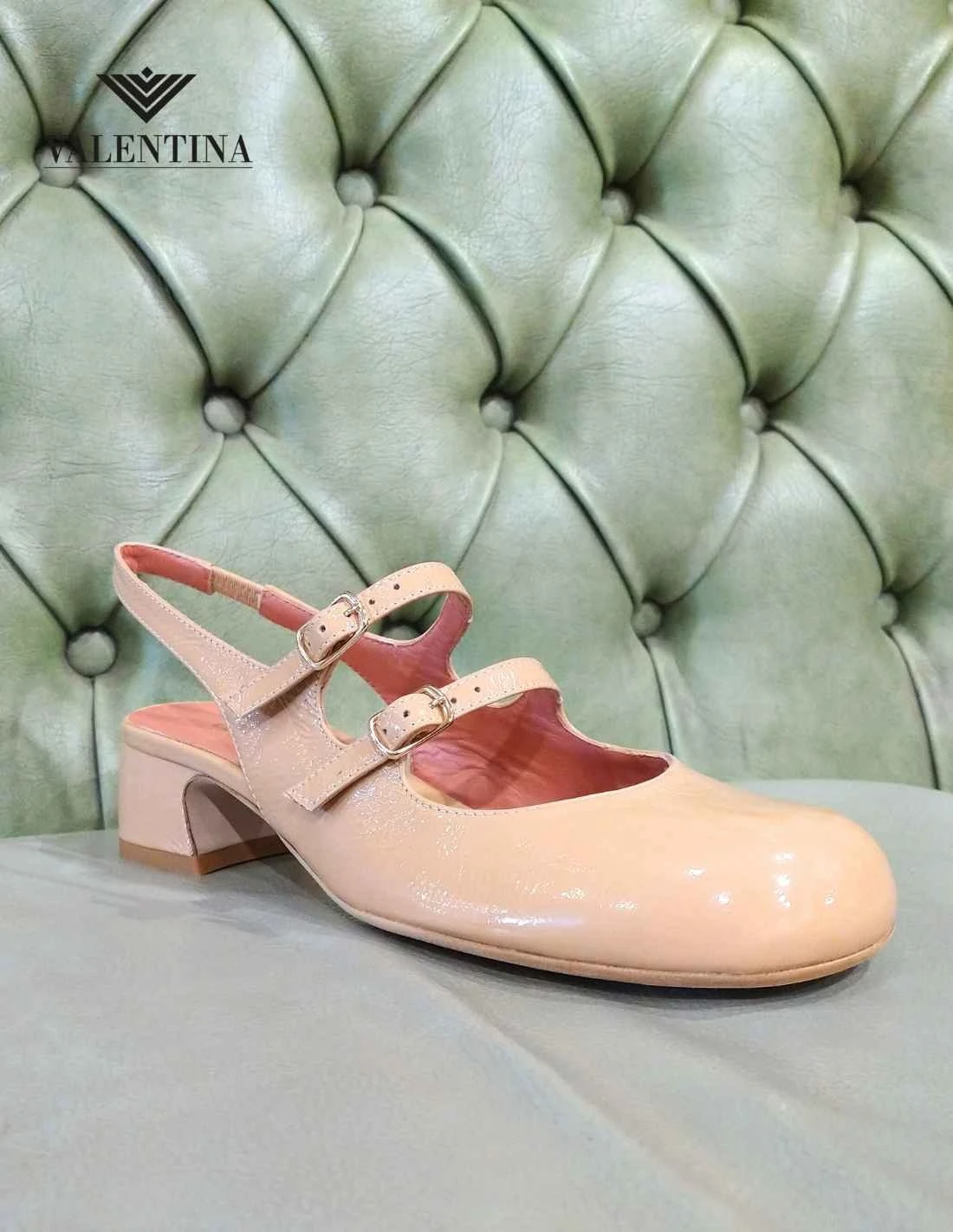 Scarpe In Vernice Con Cinturini In Pelle 3 Scarpe In Vernice Con Cinturini In Pelle