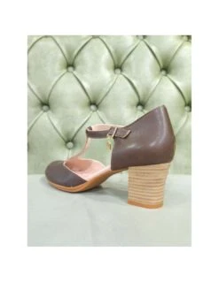 Scarpe Modello Charleston Con Tacco Medio -Stile pelletteria scarpe modello charleston con tacco medio 2
