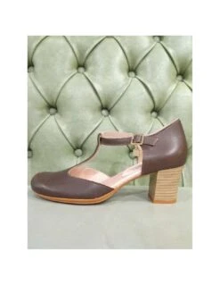 Scarpe Modello Charleston Con Tacco Medio
