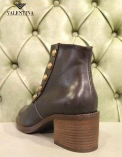 Stivaletti Bassi Con Tacco, Made In Italy 8 Stivaletti Bassi Con Tacco, Made In Italy -Stile pelletteria stivaletti bassi con tacco 2