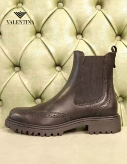 Stivaletti Beatles Alti, In Pelle Nera 14 Stivaletti Beatles Alti, In Pelle Nera -Stile pelletteria stivaletti beatles alti in pelle nera 4