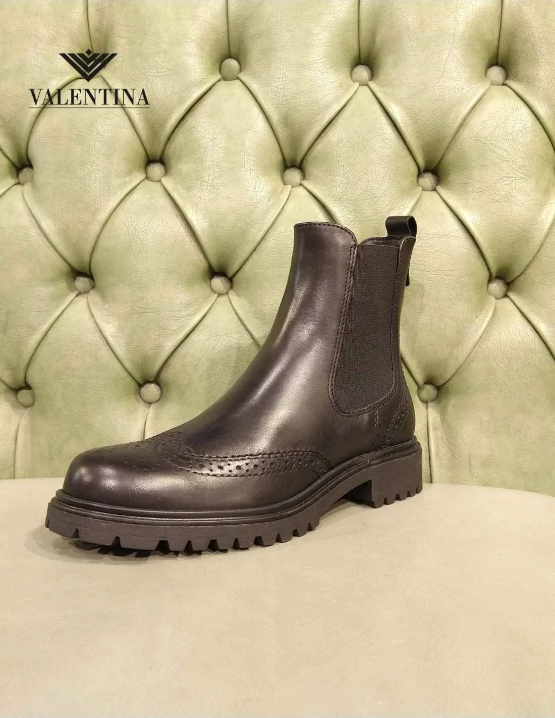 Stivaletti Beatles Alti, In Pelle Nera 8 Stivaletti Beatles Alti, In Pelle Nera - immagine 6