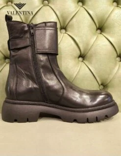 Stivaletti Neri Bassi In Pelle, Made In Italy 9 Stivaletti Neri Bassi In Pelle, Made In Italy -Stile pelletteria stivaletti neri in pelle 3