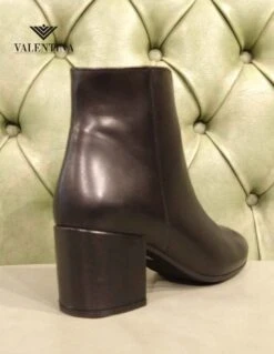 Stivali Bassi Neri In Pelle Con Tacco -Stile pelletteria stivali bassi neri in pelle con tacco 2