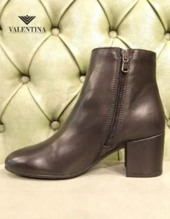 Stivali Bassi Neri In Pelle Con Tacco -Stile pelletteria stivali bassi neri in pelle con tacco 3