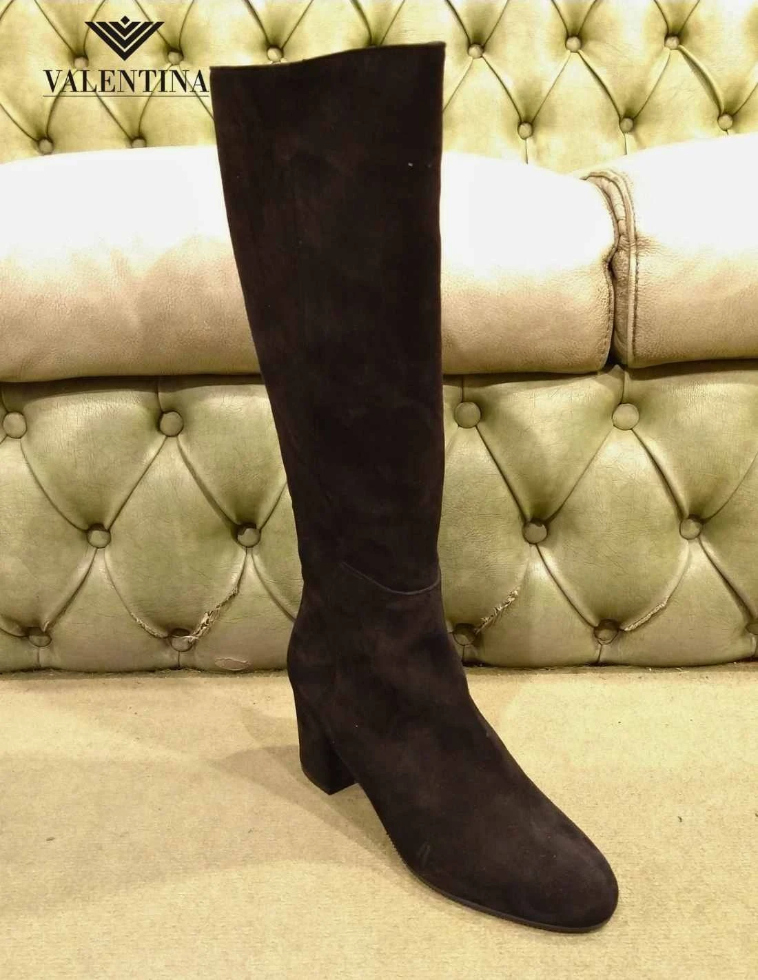 Stivali In Camoscio Nero, Alti 3 Stivali In Camoscio Nero, Alti