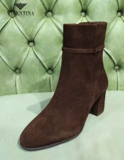 Tamaris Tronchetti Eleganti Da Donna, Moda 2024 10 Tamaris Tronchetti Eleganti Da Donna, Moda 2024 -Stile pelletteria tronchetti eleganti da donna moda 2024 2